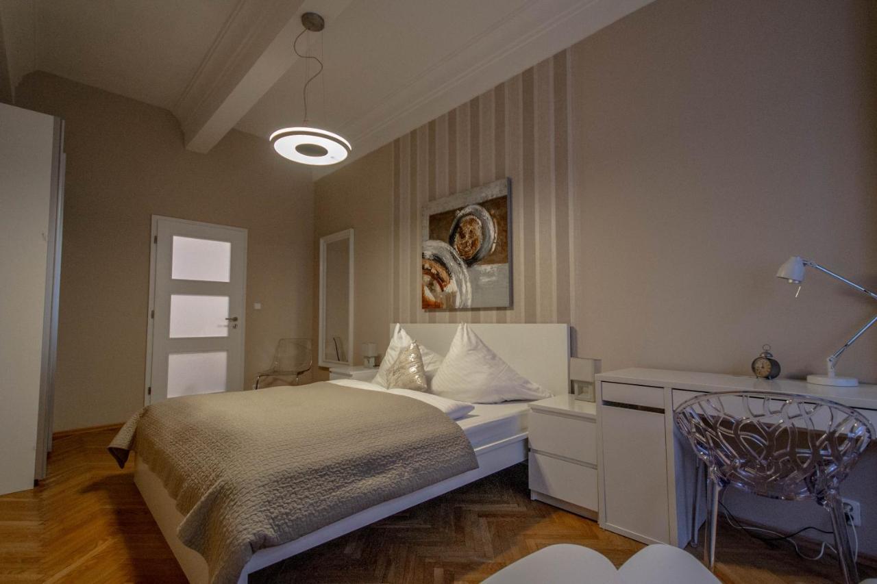 Design Apartment By Ruterra Prag Dış mekan fotoğraf